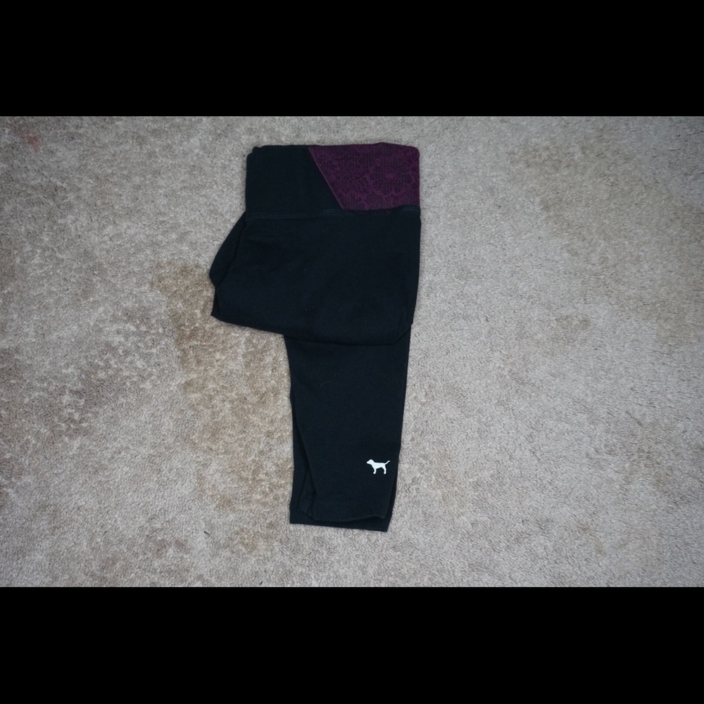 PINK Victoria’s Secret Leggings!
